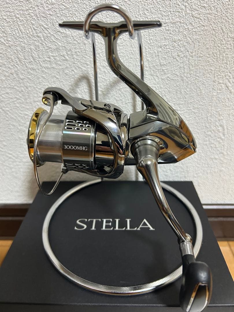 SHIMANO 18 STELLA 3000MHG スピニングリール