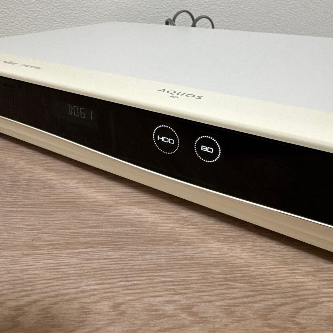 送料込 SHARP 500GB 2チューナー ブルーレイレコーダー AQUOS