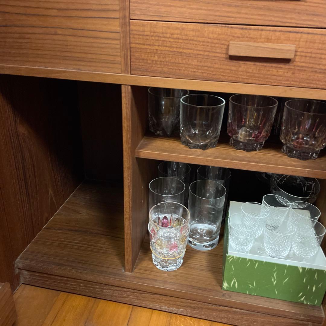【チーク製】グラス収戸棚 引き出し　ワインクーラー付き　食器棚　ヴィンテージ