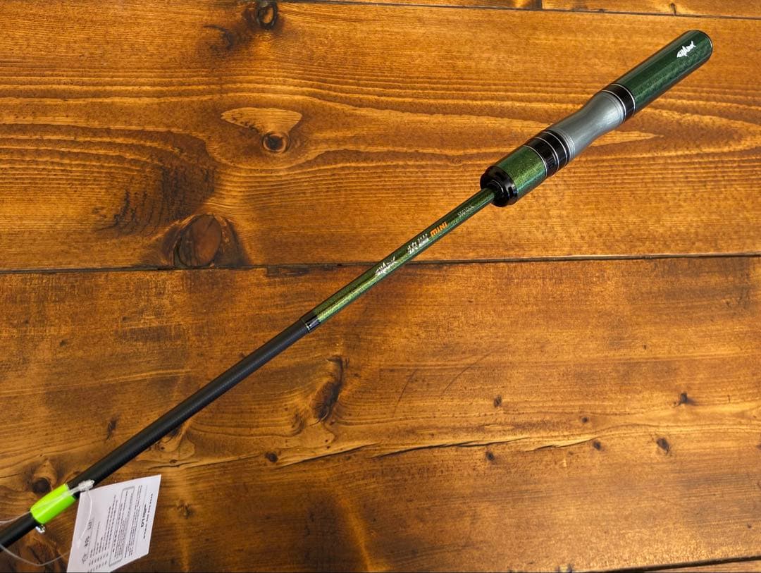 超コンパクト　トラウトロッド　5ft スピニングロッド グリーン　渓流釣り