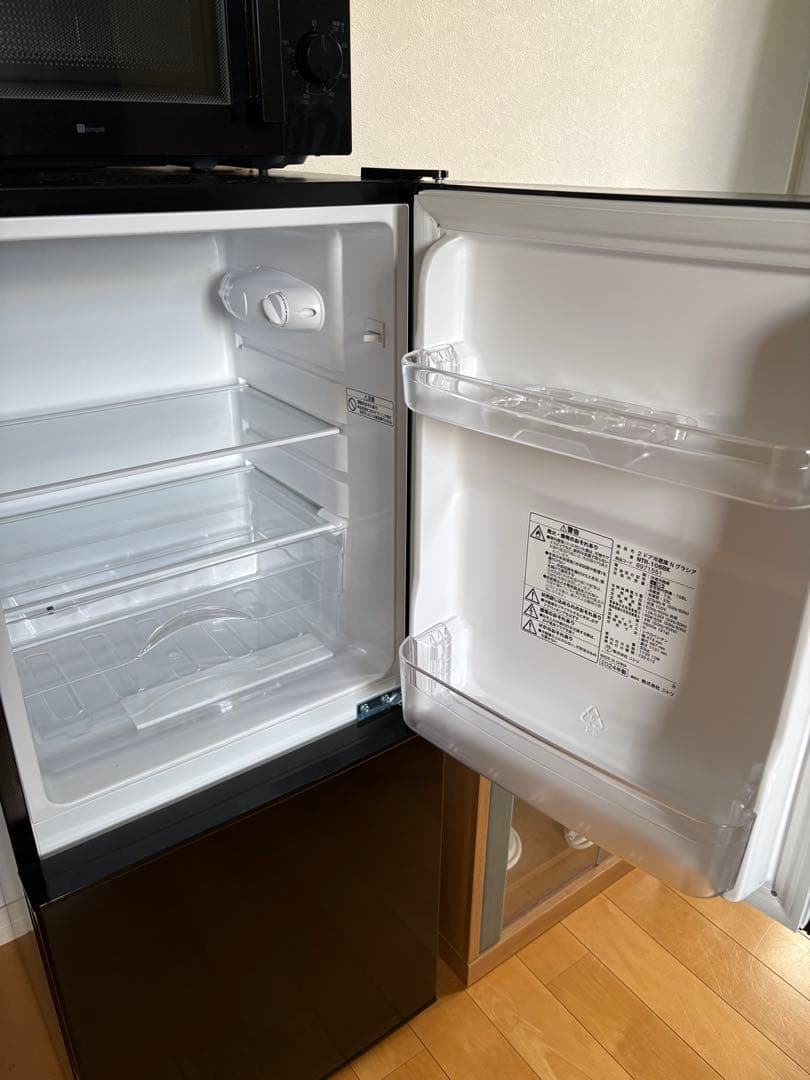 ほぼ新品！106L冷蔵庫＋6kg洗濯機 + 700w 17L 電子レンジ