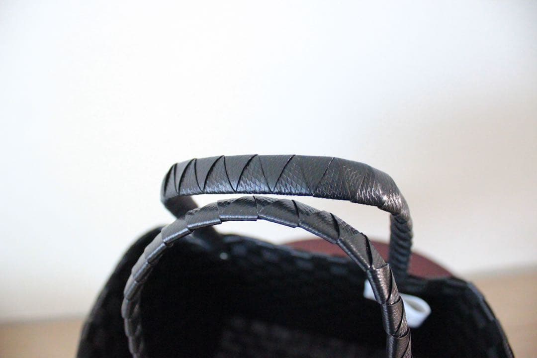 マルニマーケット　カゴバック　白×黒