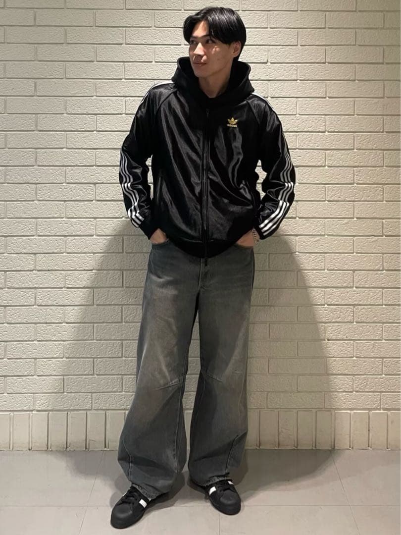 新品 adidas Originals トラックジャケット ブラック Mサイズ