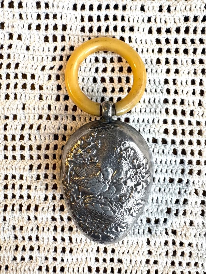 ♡レア　ベルギーアンティーク　可愛い小鳥の巣　ベビーラトル　ガラガラ　シルバー