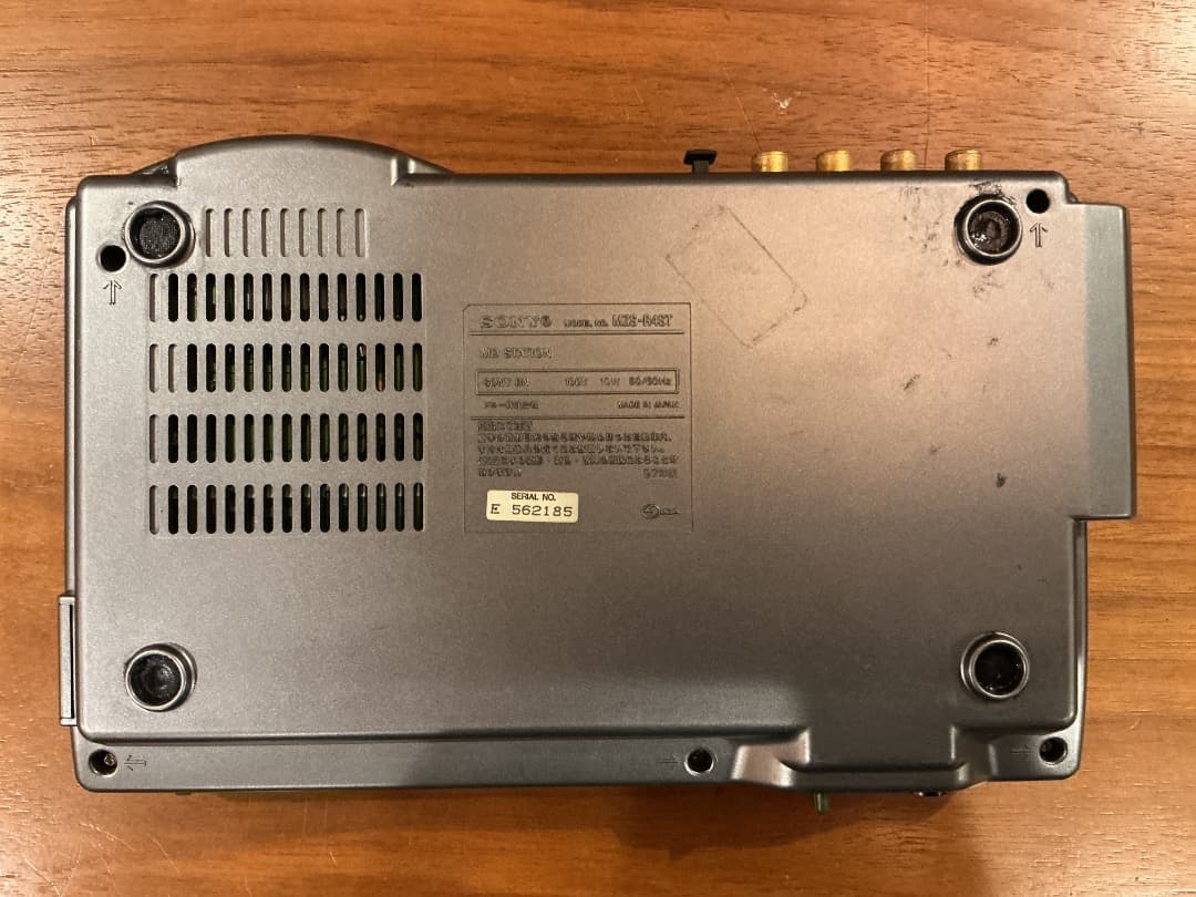 Sony MZS-R4ST MDプレーヤー