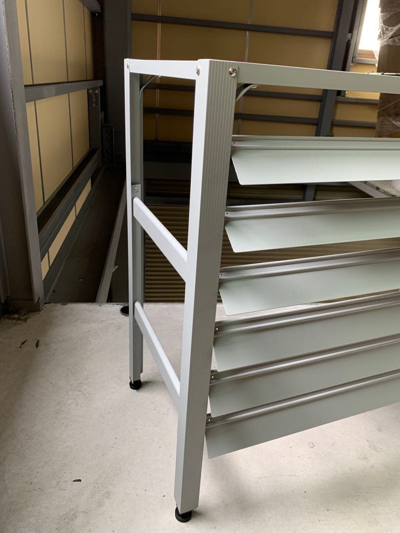 アルミ製 エアコン室外機カバー排気ルーバー方向可調整Lライトグレー