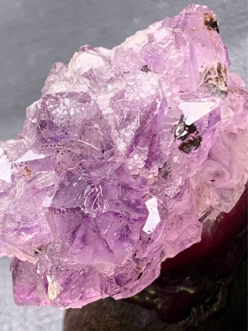 070697 天然アメジスト原石　ブタさん置き物