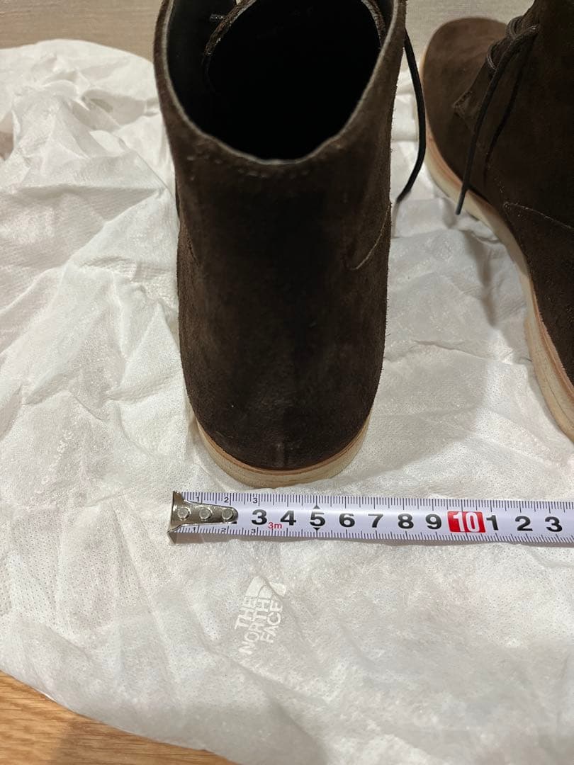 ダークブラウン スエード チャッカブーツ