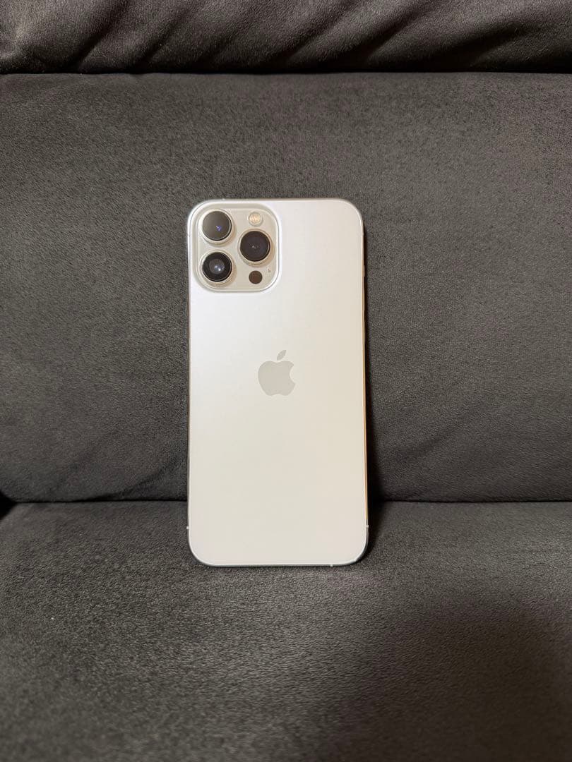 V*H様 iPhone 13 Pro Max 512GBシルバー 初期化済