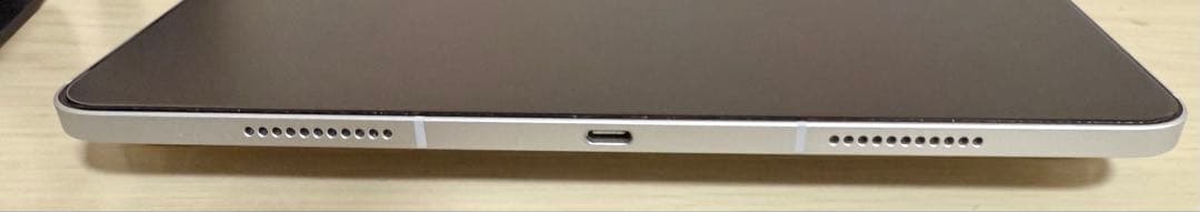 iPad Pro 12.9インチ第5世代128GBM1チップセルラー ケース付き