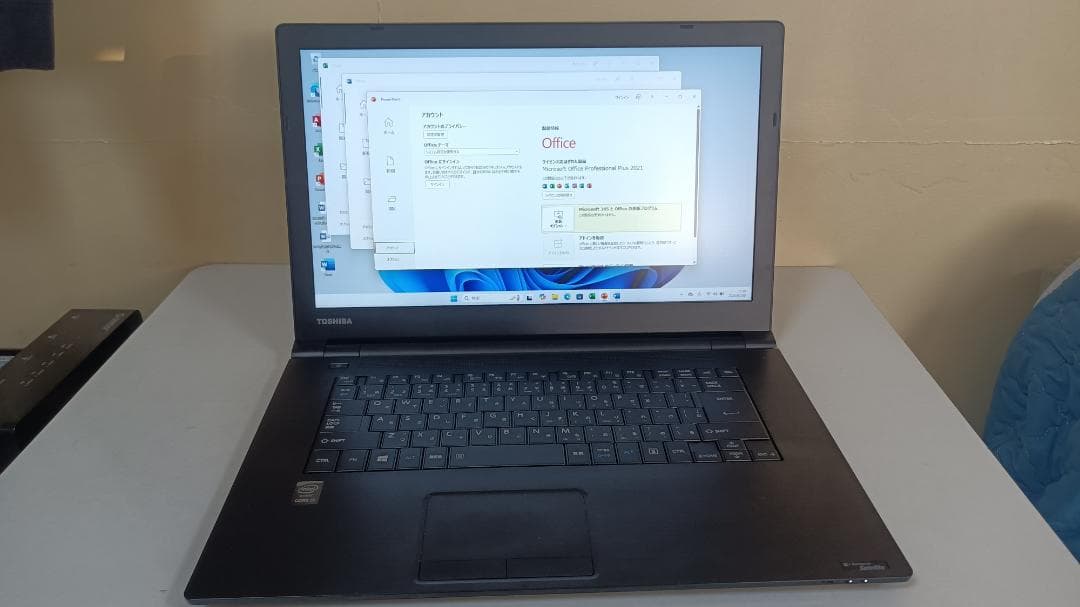 美品ノートパソコンTOSHIBA第五世代Core i5 SSD256Gメモリ8G