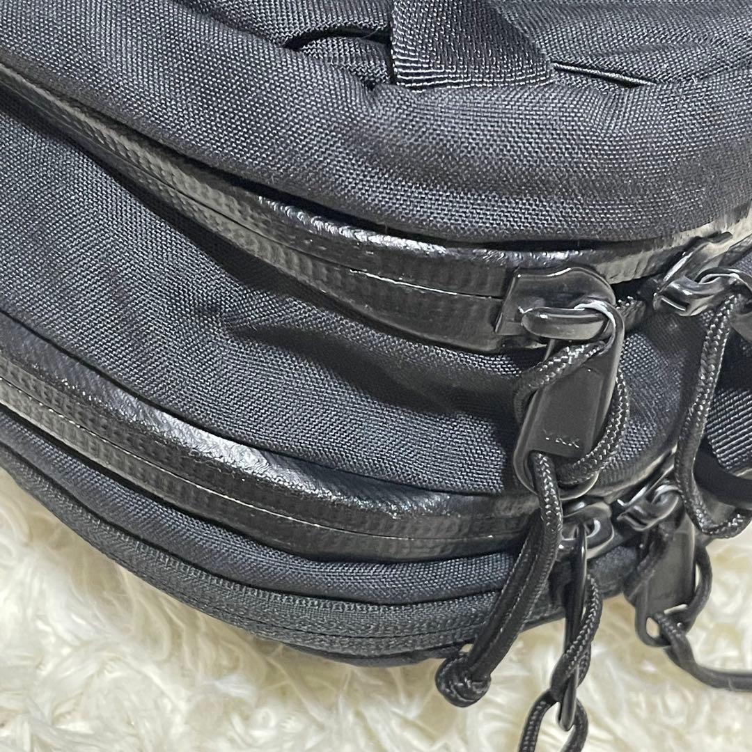 古着◎おこめちゃん　ミステリーランチ ブリーフケース 22L 黒