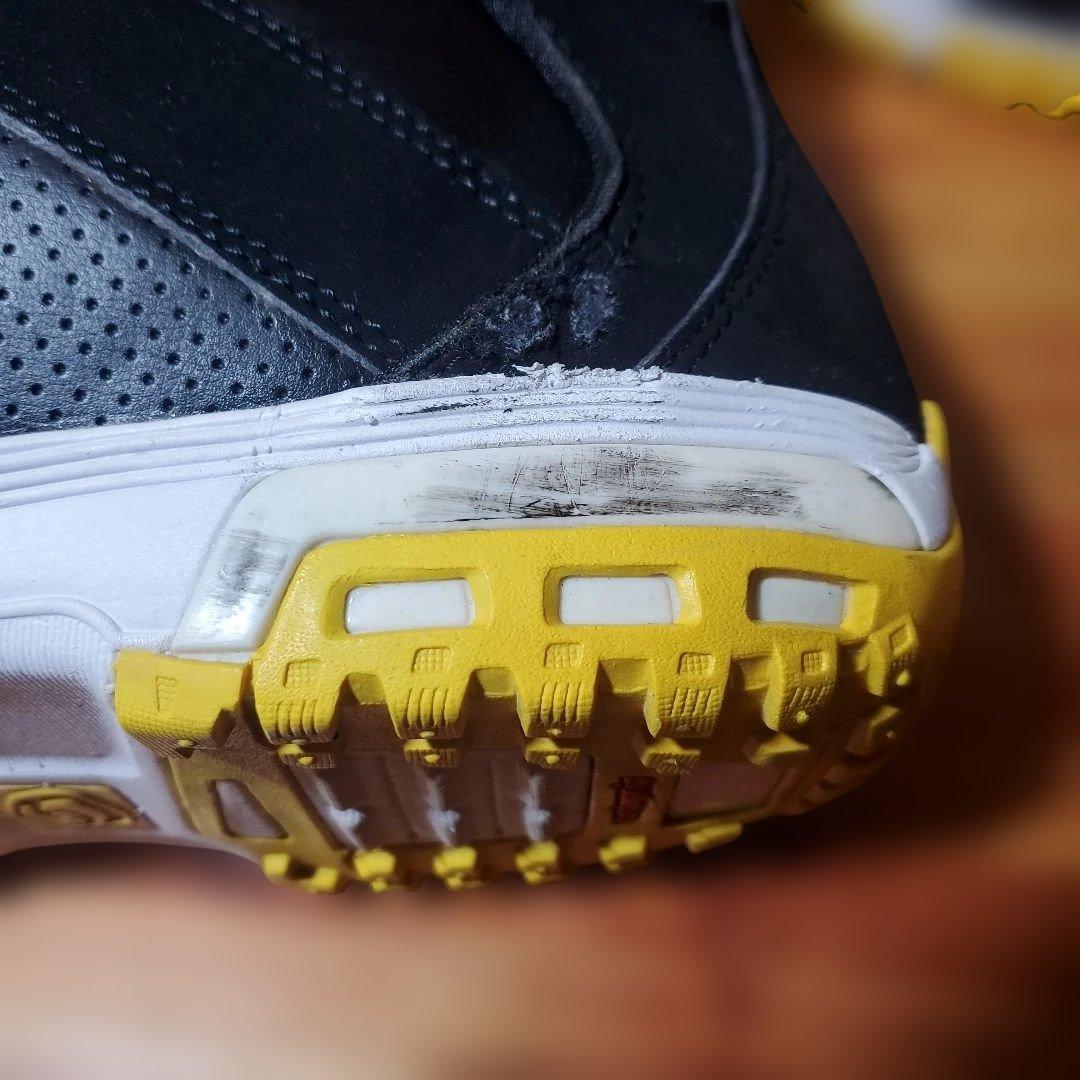 SALOMON スノーボードブーツ 26.5cm! 26126