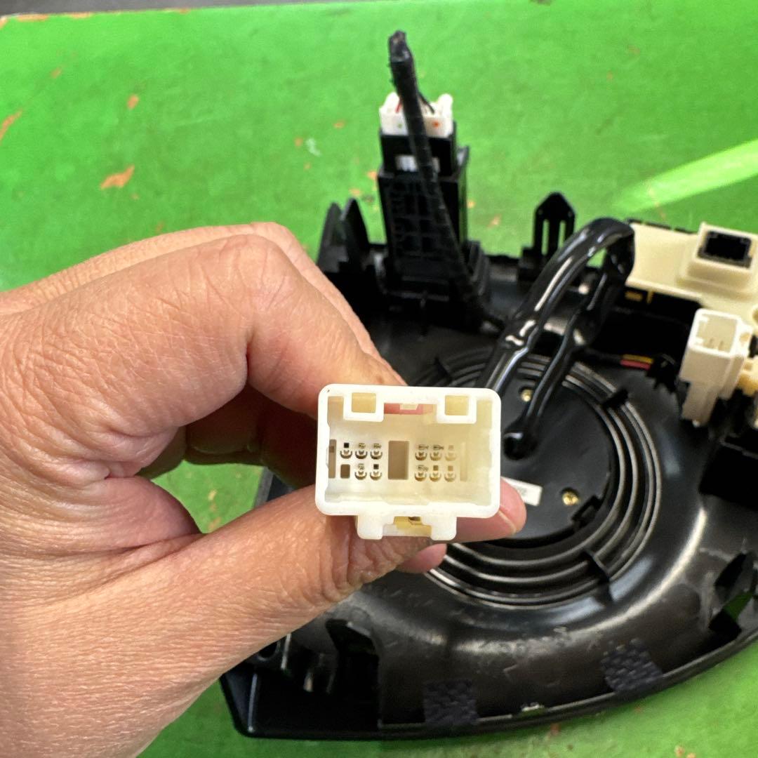 トヨタ　プリウス30 TOM'S シフトスイッチ　中古品