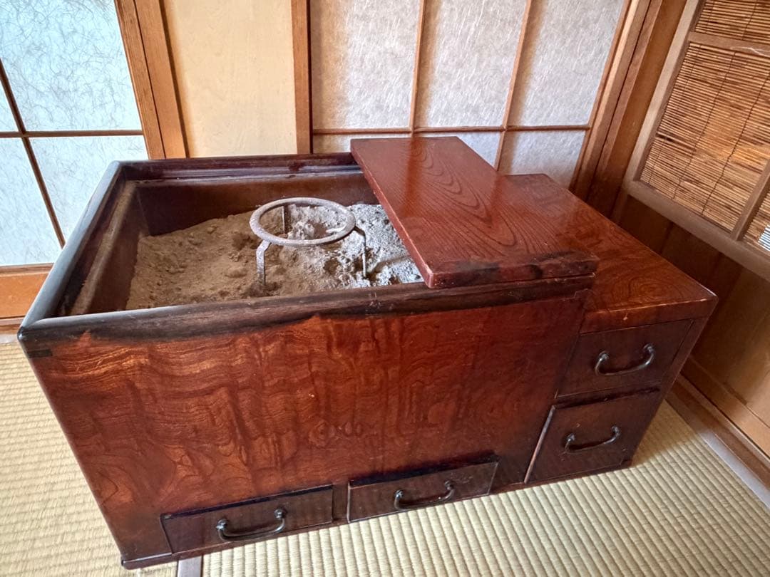 ⭐︎N⭐︎木製◎長火鉢◎五徳付き(灰なし)