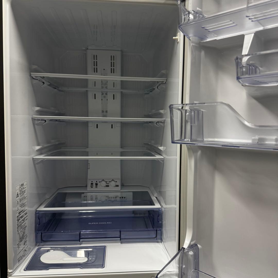 【配送・設置無料‼️】三菱電機 冷蔵庫 300L 24年製 自動製氷機能付き‼️