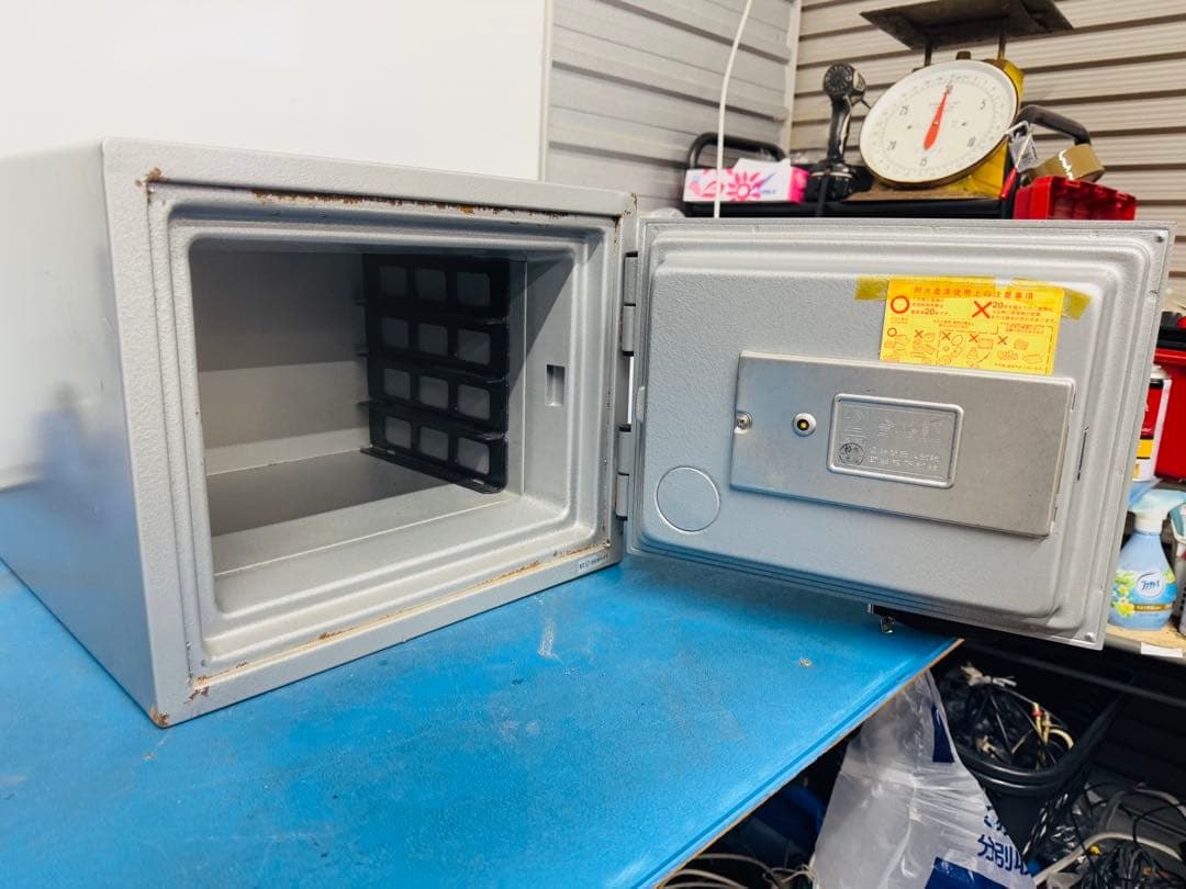 福岡発 Wako ワコー 耐火金庫 耐衝撃 小型 アンティーク ビンテージ