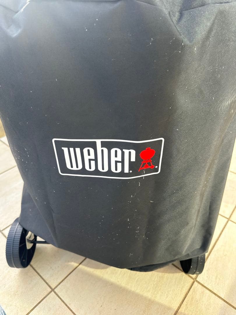 未使用　Weber 57cm Compact グリル Charcoal BBQ