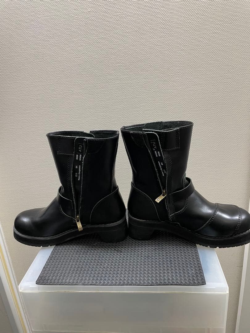 厚底牛革レディースバイク用ショートブーツ