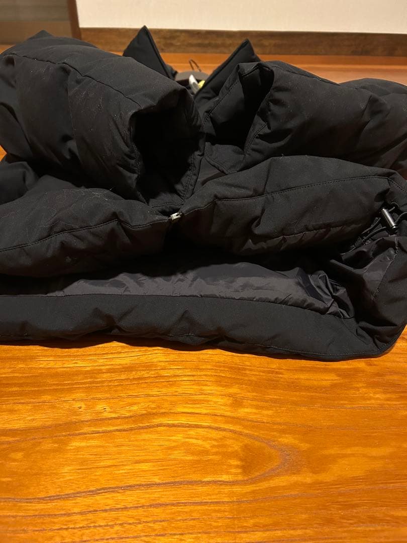 【2XLサイズ‼️】UNIQLO シームレスダウンパーカ ブラック 黒色 ユニクロ