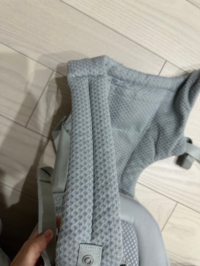 【美品】　エルゴAlta 抱っこ紐　パールグレー