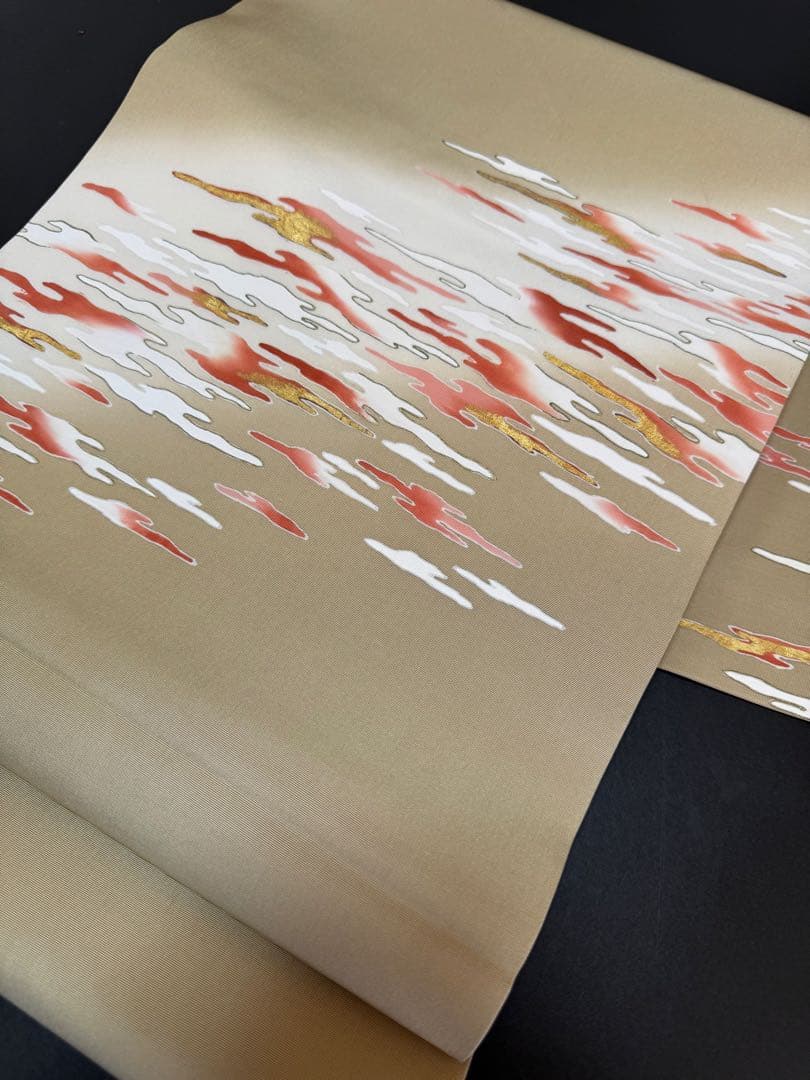 【銘品新品】京都老舗銘店「ゑり善」高級塩瀬帯 ベージュ色「褄霞文様」手描き友禅