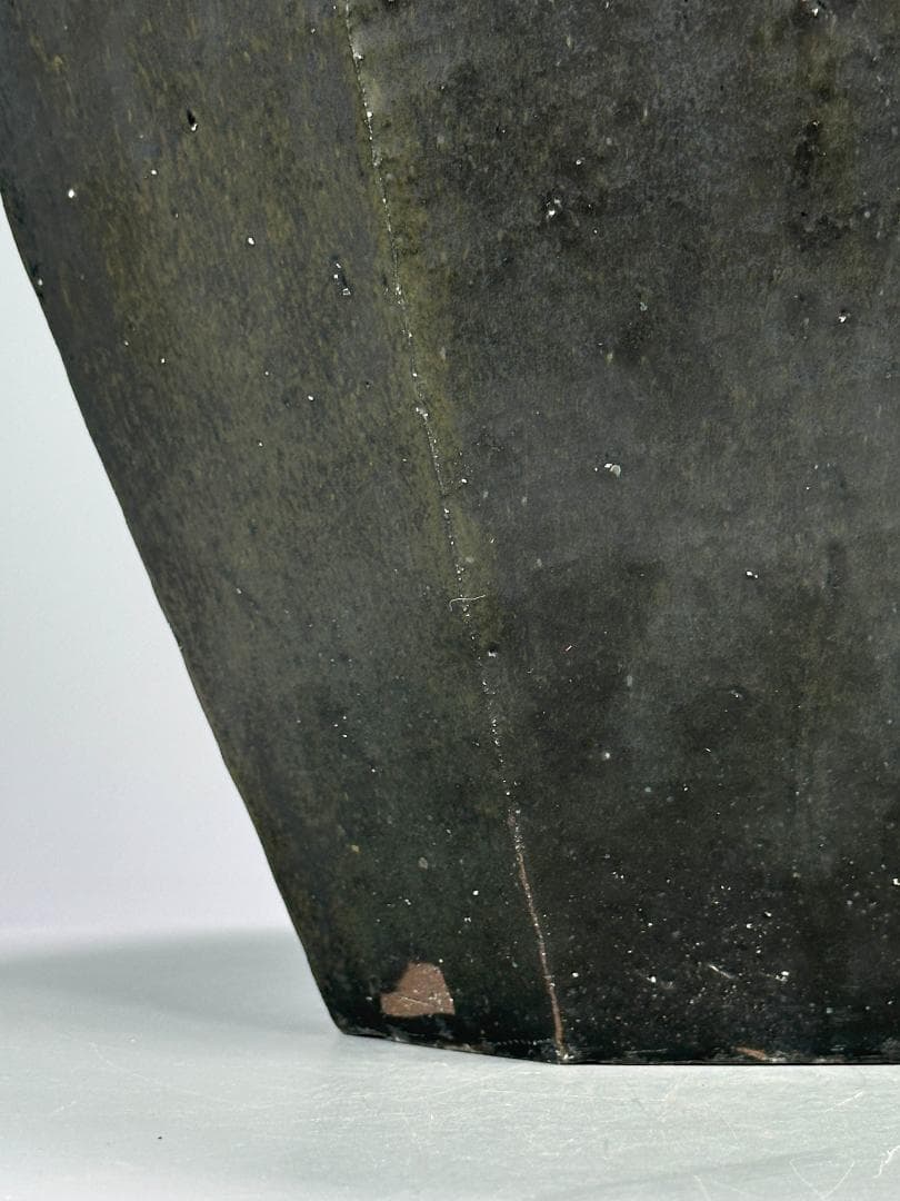 日本美術　矢野直人　黒唐津　花生　面取壺　美品　共箱　共布　本物保証