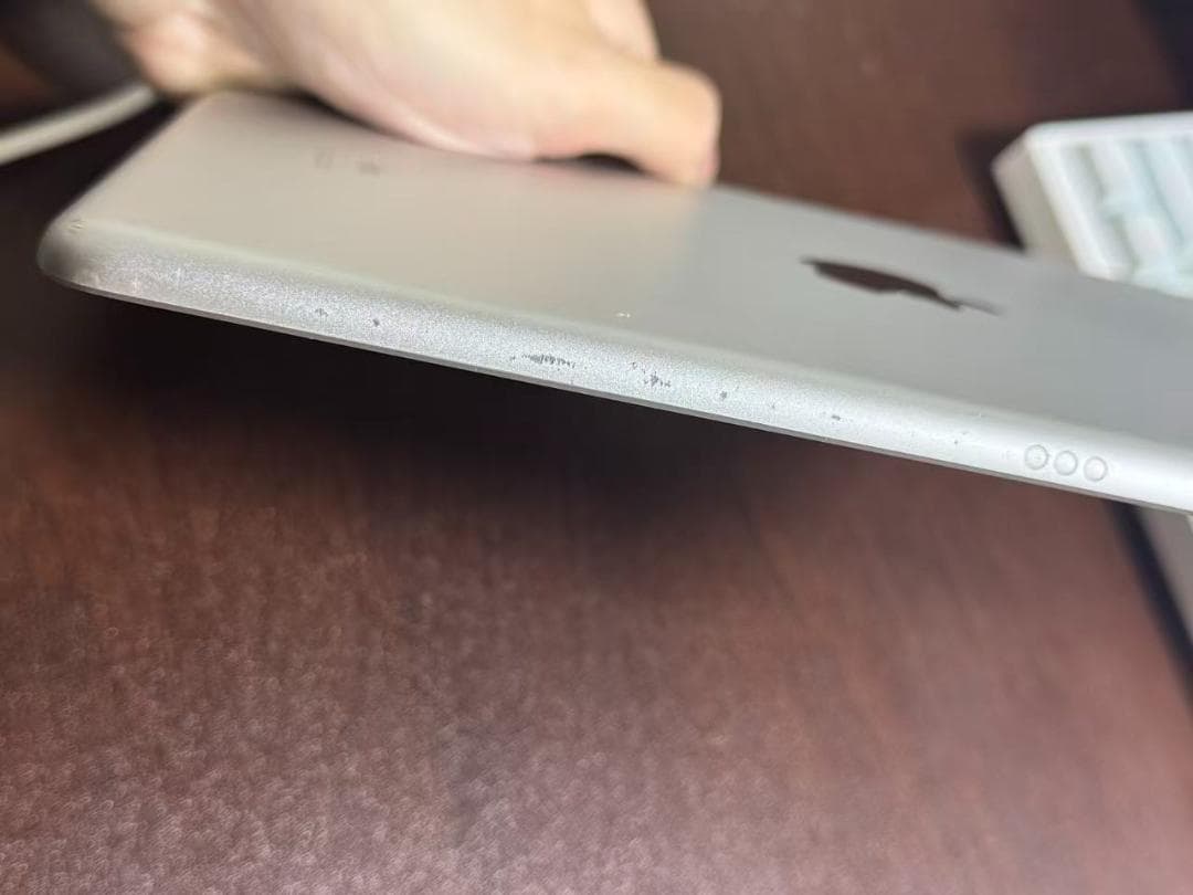 iPad 第9世代　256GB　シルバー　中古品