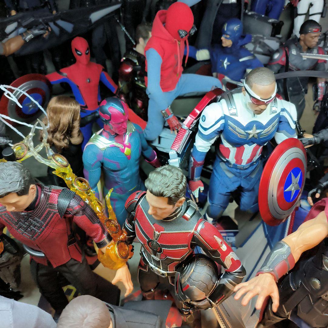 【開封済】ホットトイズ　スパイダーマン　ホームメイドスーツ版　ファーフロムホーム