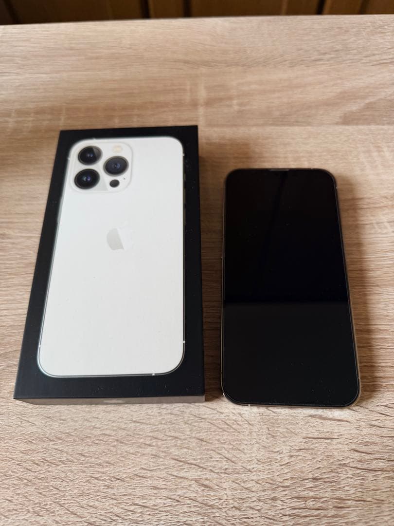 iPhone 13 Pro(128GB) シルバー本体のみバッテリー容量 77%