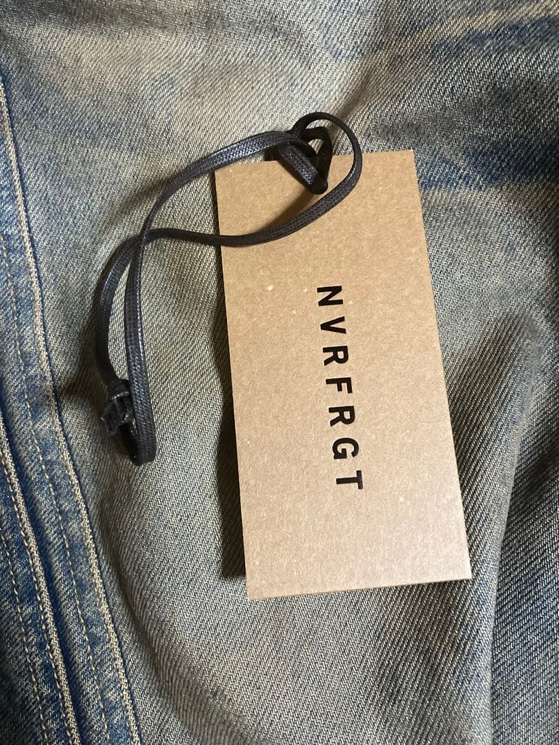 NVRFRGT ネヴァーフォーゲット　3D Twisted デニムパンツ