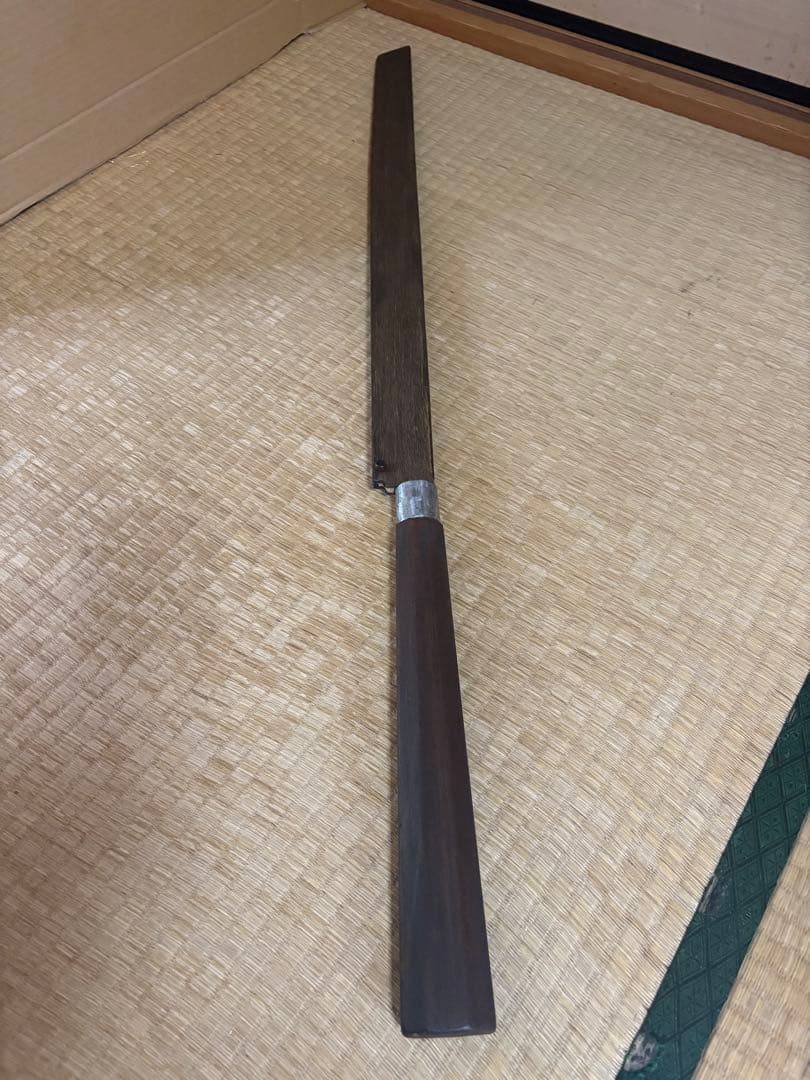 鮪包丁　銘不明　刃渡り約60㎝ 全長約96㎝