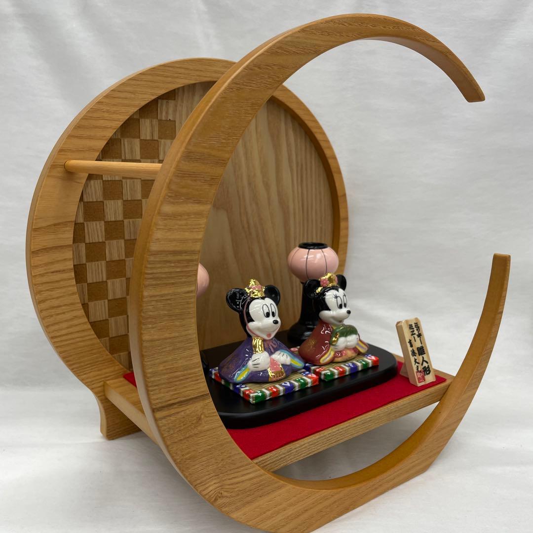 吉徳　ミッキー＆ミニー雛人形と円形　市松模様　三日月飾り台のセット売り