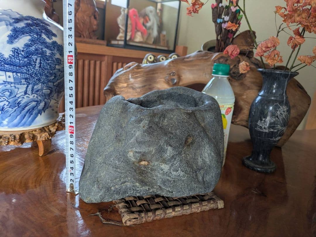 八海石 9.5kg メダカ鉢 天然石