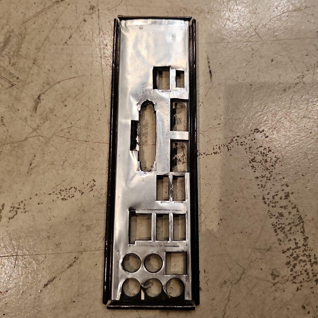 マザボジャンク品扱いで Intel Core i5-9600K おまけ付き