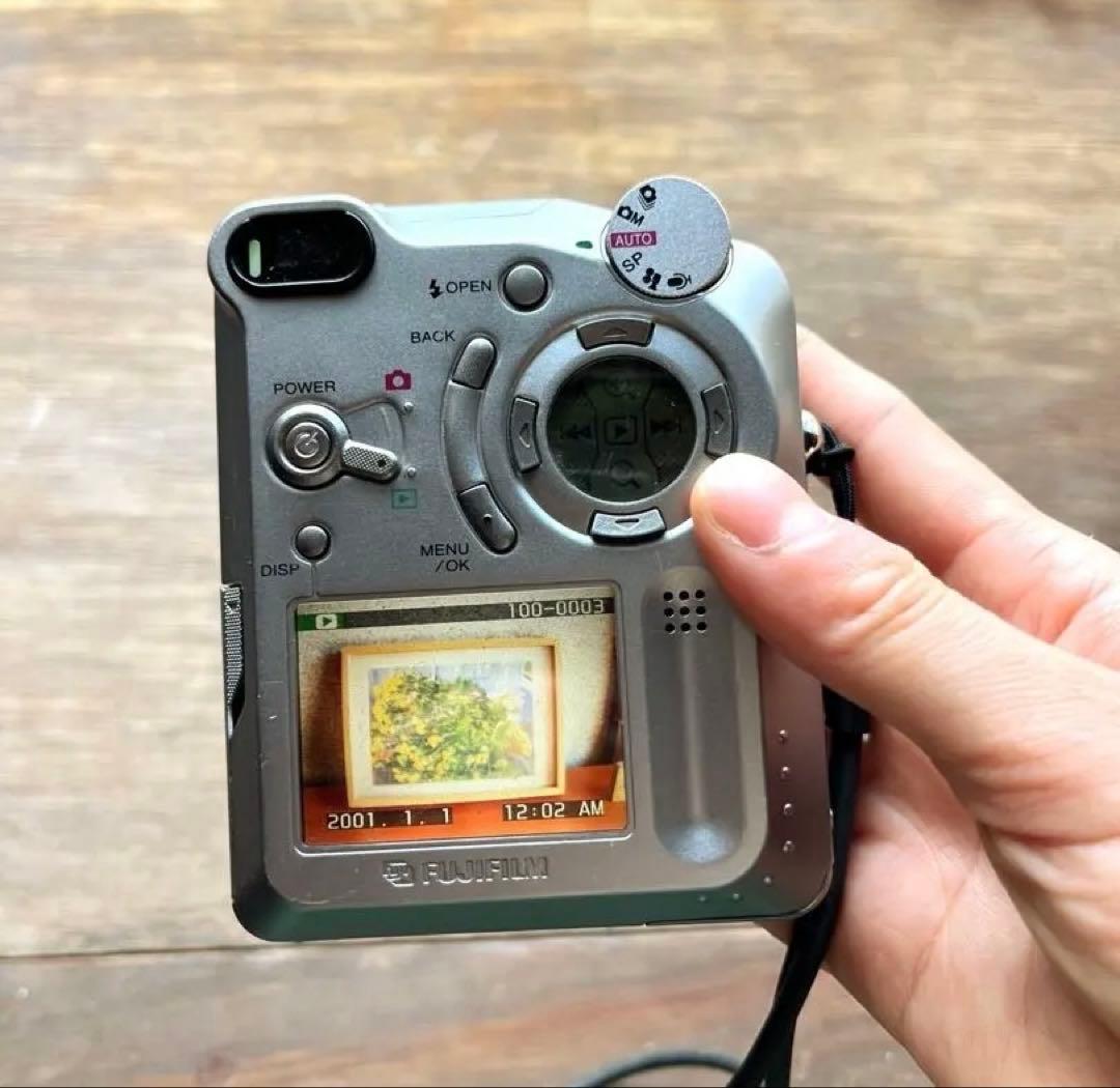 【値下げ】FUJIFILM FinePix 4800Z 動作品　オールドコンデジ