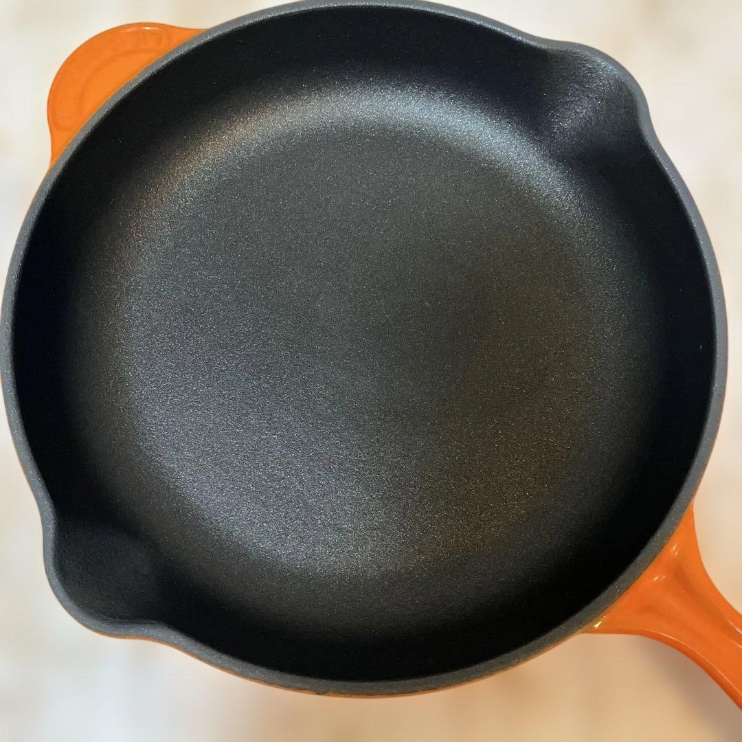 ＊未使用＊　ル・クルーゼ23cm スキレット オレンジ