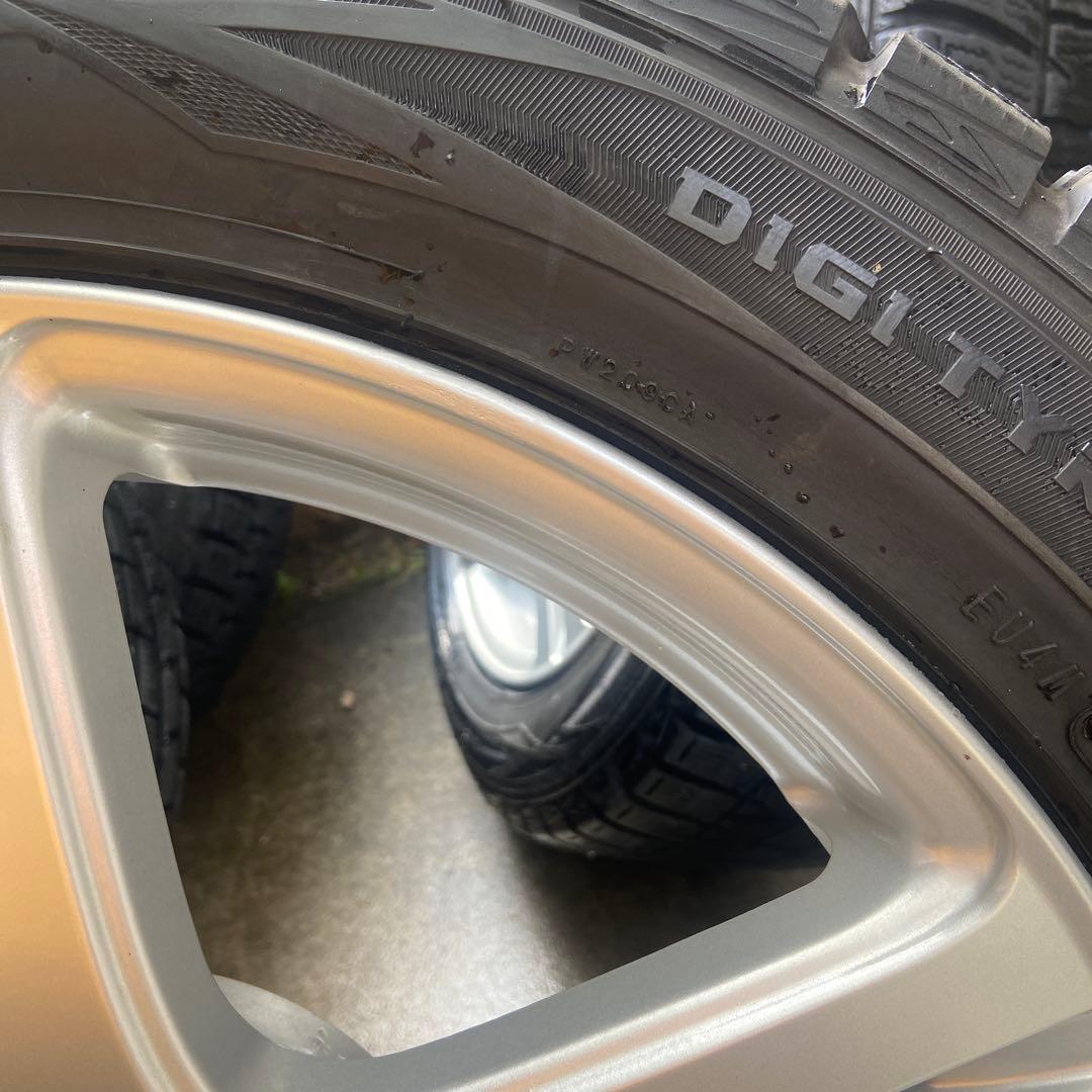 【アリ】カローラスポーツ スタッドレスタイヤとホイール　4本セット