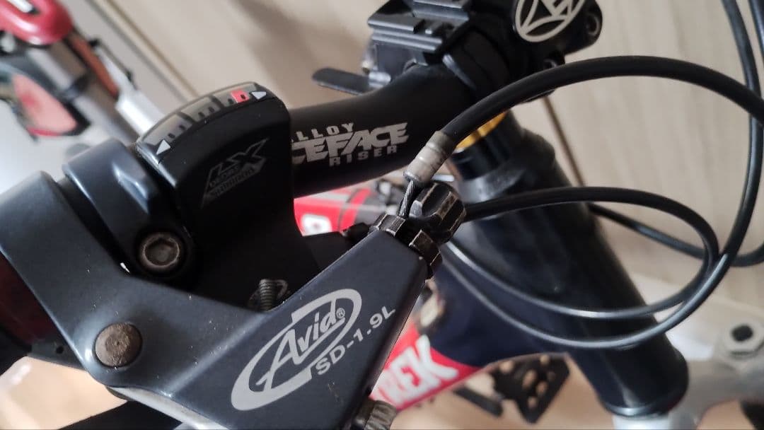 TREK 「トレック」 ELITE 9.8 カーボン　XTR　LX　浜松