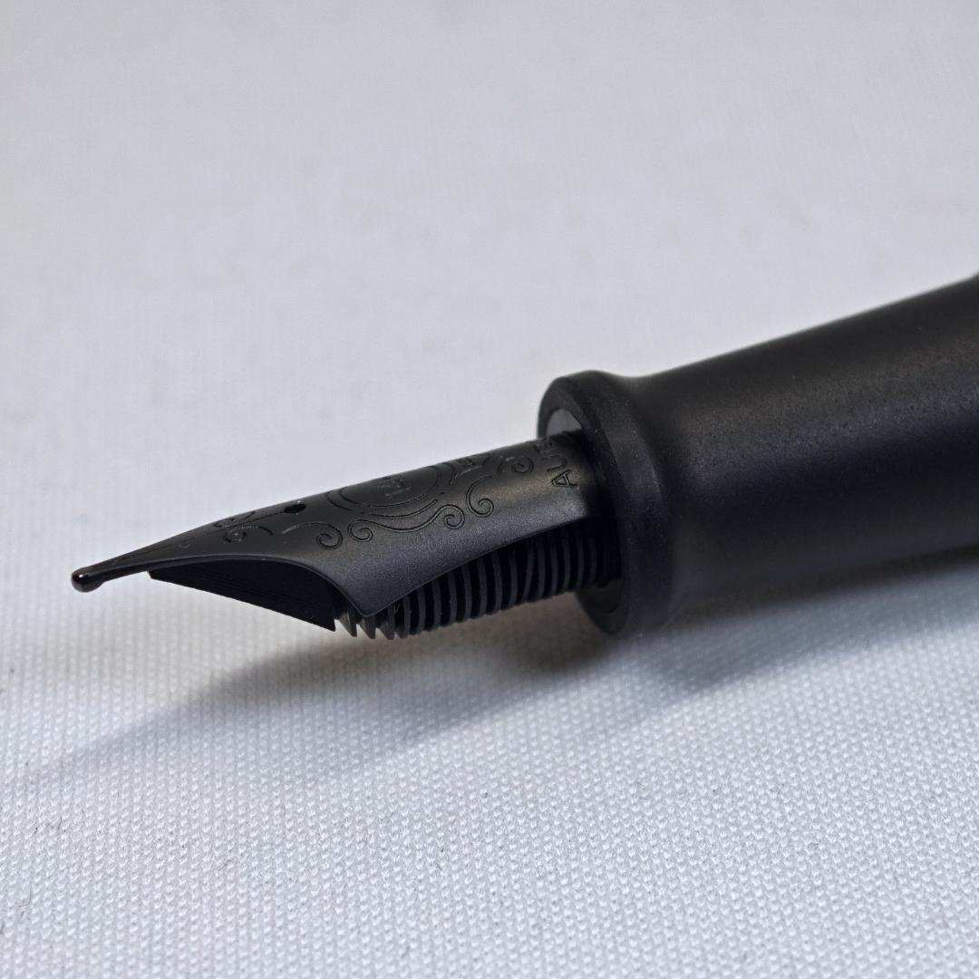 AURORA TALENTUM マットブラック万年筆 純正インク付