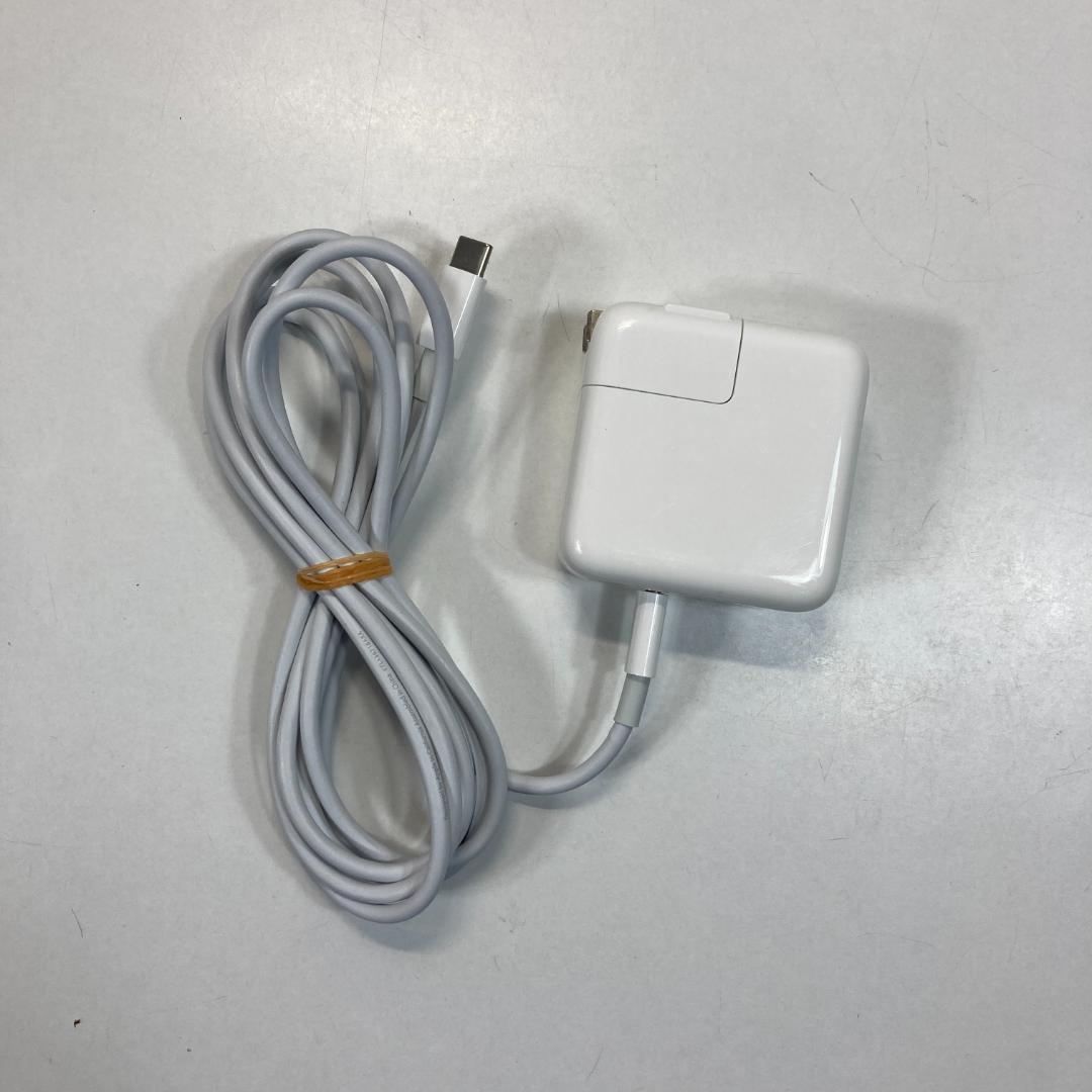 Apple MacBook Air M1 ノートパソコン （B16）