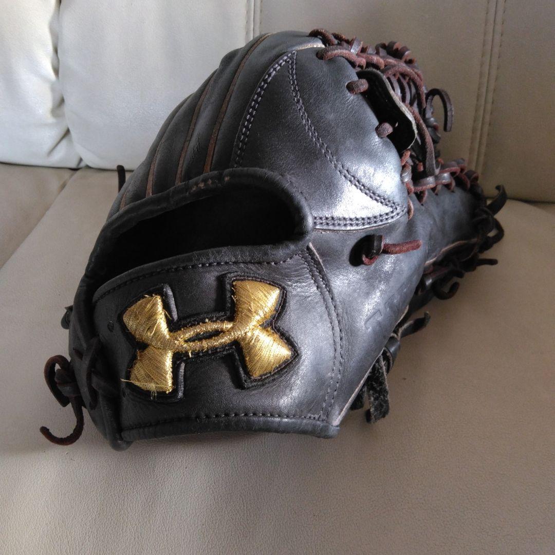 でんでん　アンダーアーマー　外野用　硬式野球グローブ