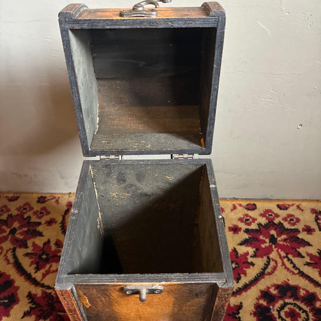 アンティーク　時計付き木製ボトル/ワインボックス