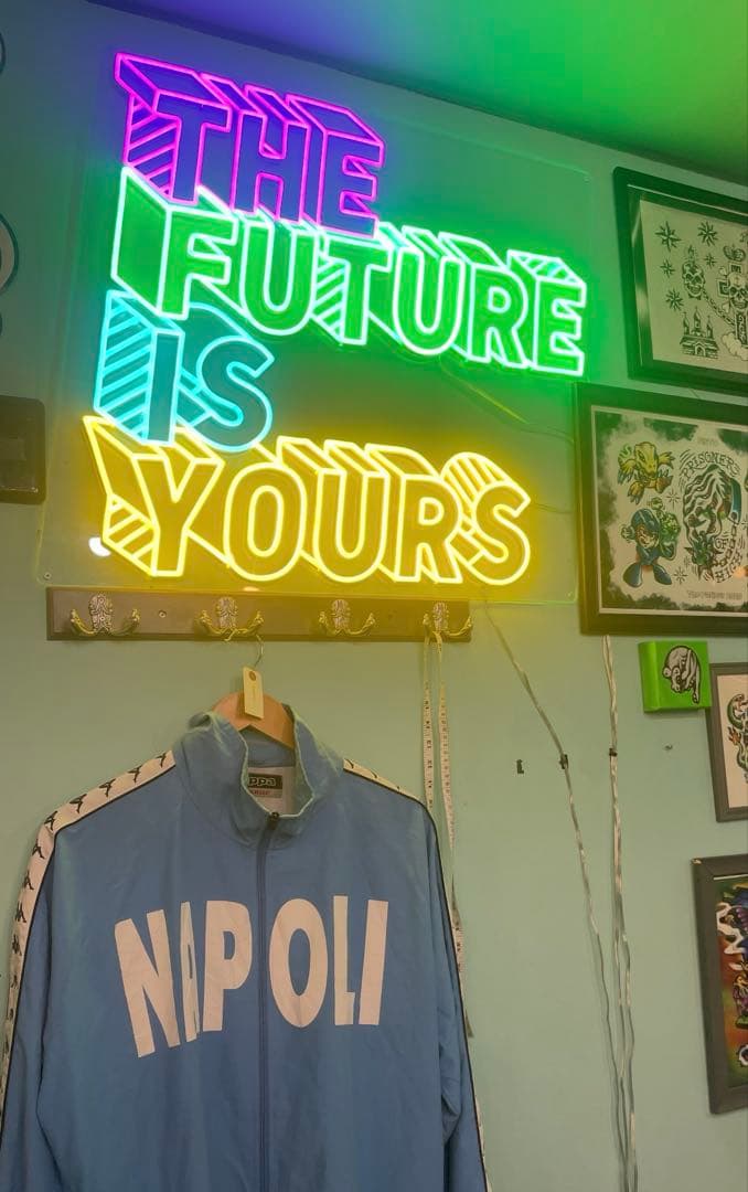 ネオンライト THE FUTURE IS YOURS