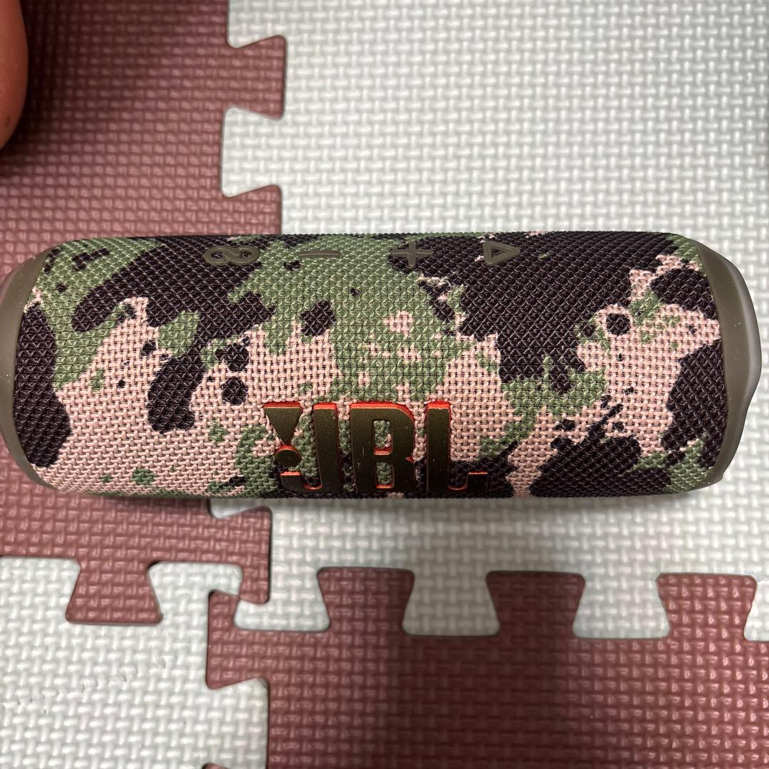 JBL ワイヤレススピーカー 迷彩