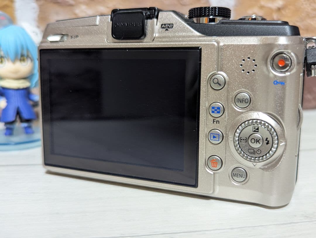 OLYMPUS PEN E-PL2 本体＋レンズ バッテリー付 動作確認済