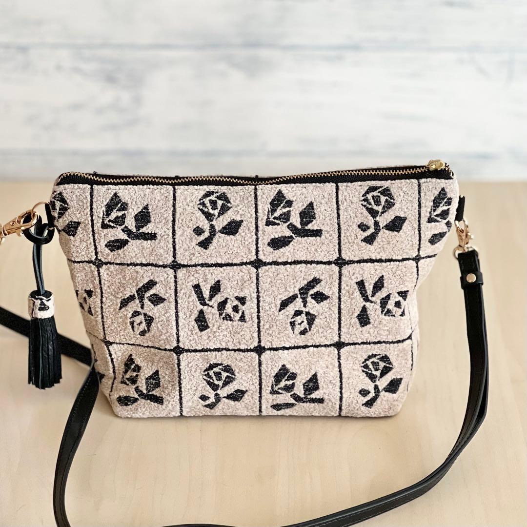 ミナペルホネン Lulu beigeショルダーバッグMB512-102