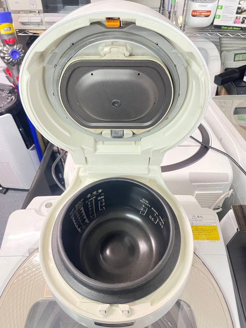 三菱NJ-AWA10-W 炊飯器 本炭釜 KAMADO[5.5合 /IH]