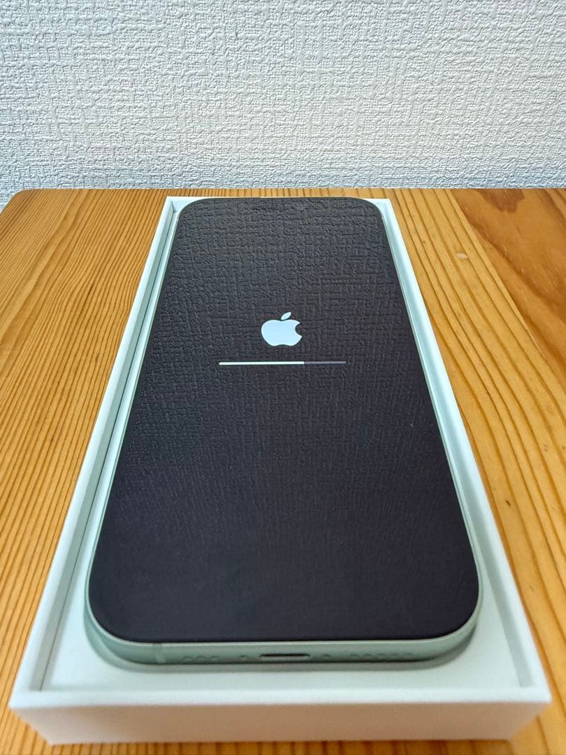 iPhone 15 128GB simフリー バッテリー残量100%！