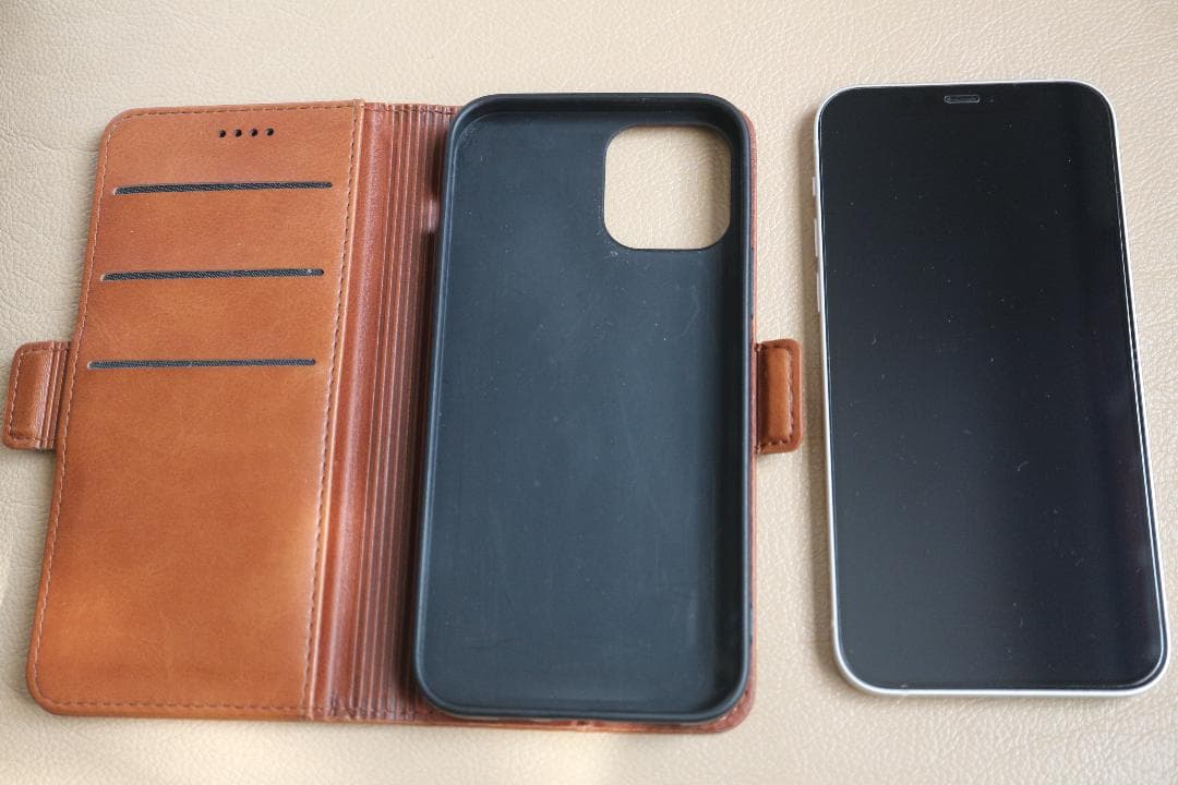 iphone12、64GB、白、SIMフリー、手帳型カバー、液晶保護フイルム付き